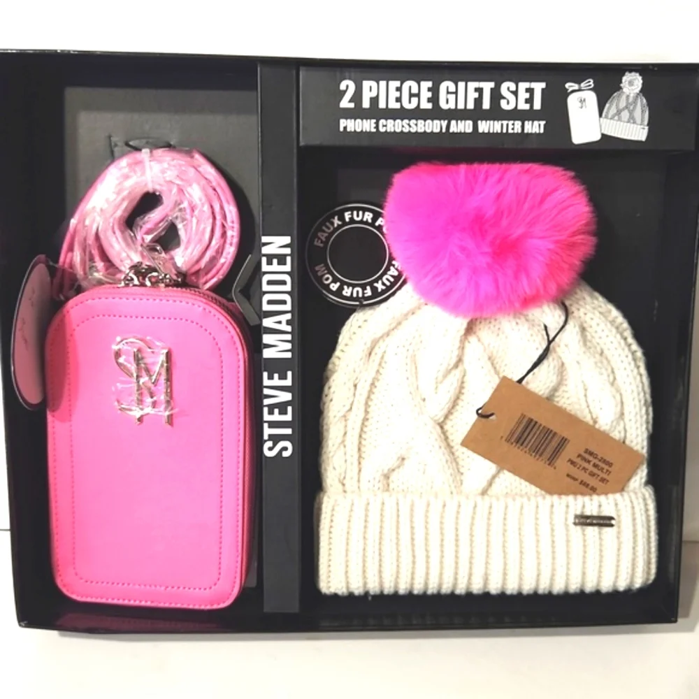 NWT! Steve Madden Crossbody Purse & Pom Pom Beanie Hat 2 Piece Gift Set MSRP $88
